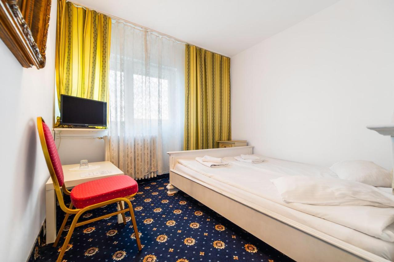 Hotel Cetate Imparatul Romanilor Alba Iulia Esterno foto